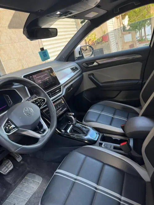 Volkswagen T-Roc 2025 R-Line 