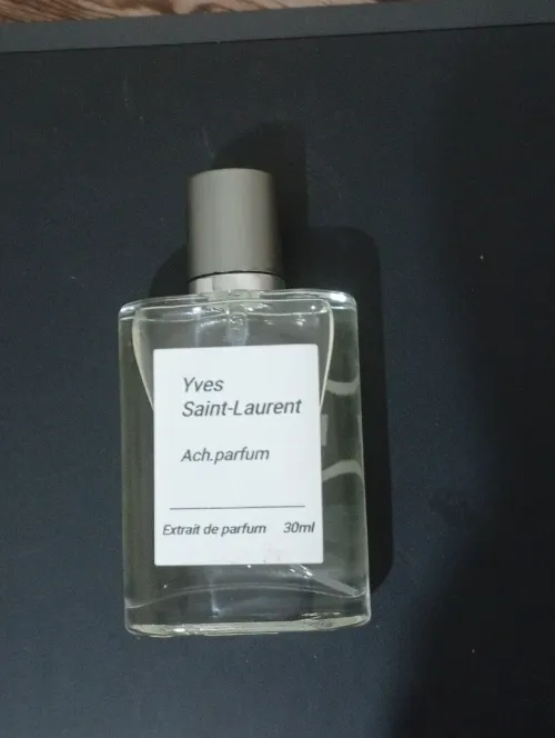 عطر Yves Saint Laurent - فخامة وأناقة تدوم طوال اليوم
