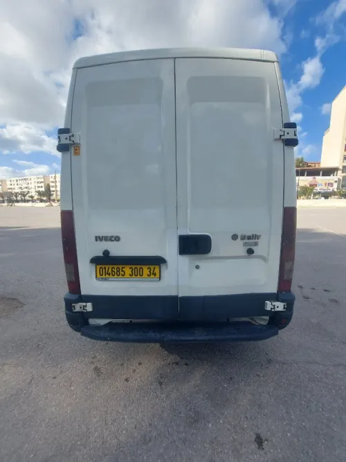 iveco C11 2000