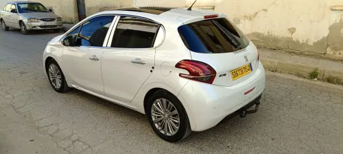 Peugeot 208 2015 Active