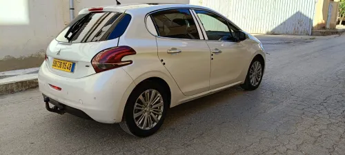 Peugeot 208 2015 Active