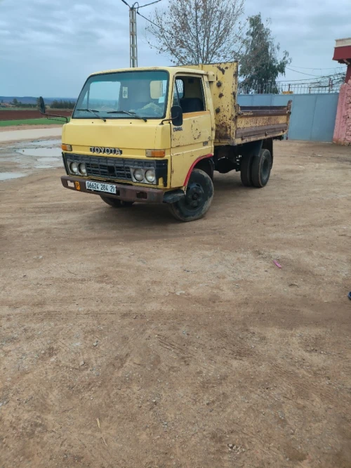 Toyota B30 1984