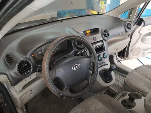 Kia Carens 2008 3 box