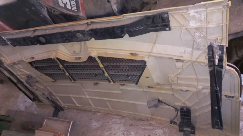Calandre renault lander complète 