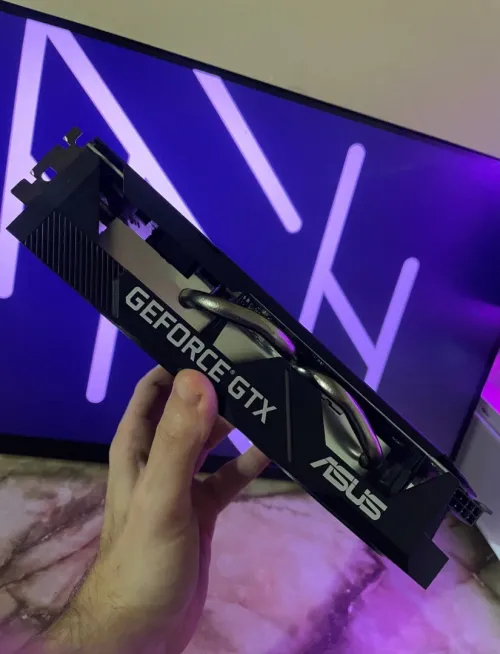 GTX 1660 SUPER ASUS DUAL