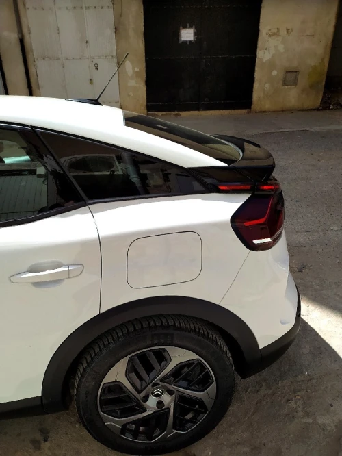 Location voiture Citroën C4 2023 H