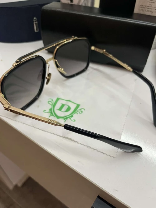 Lunettes de soleil DITA