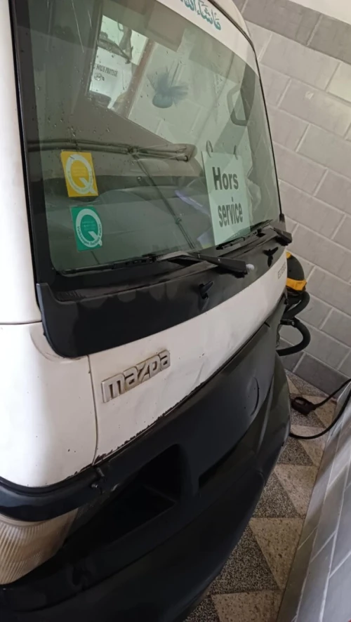 Mazda E2200 2009 Bus