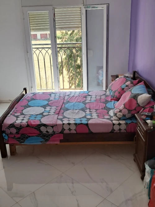 UN LIT 2 PLACE EN TRÈS BON ÉTAT