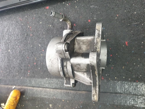 Pompe a vide clio 2 1.9 d