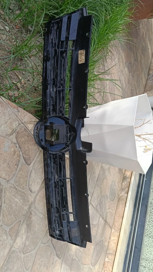 Calandre (GRILL) VW GOLF 7 LIFT R-LINE w GTI chbab bzaf t9oul jdid w prix chbab