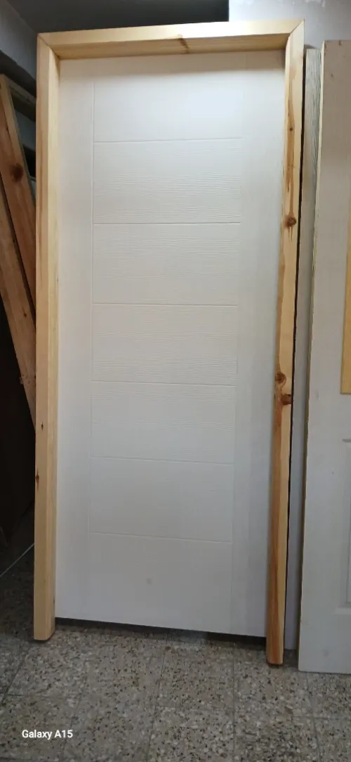 Porte de maison  en liquidation 