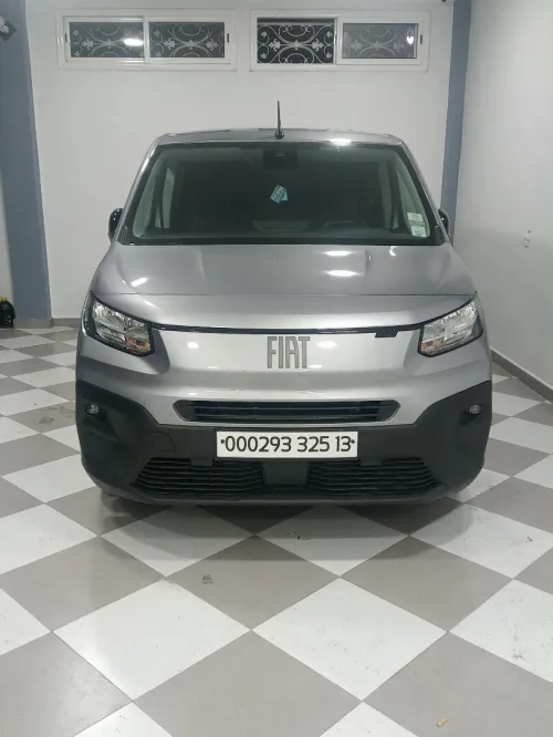Fiat Doblo 2025 25 "