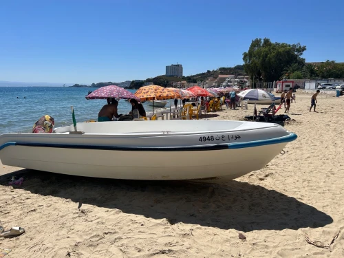 Polyor 5,50 m bateau cassé Mssila année 2025 Équipé d'un moteur YAMAHA 40 année 2025