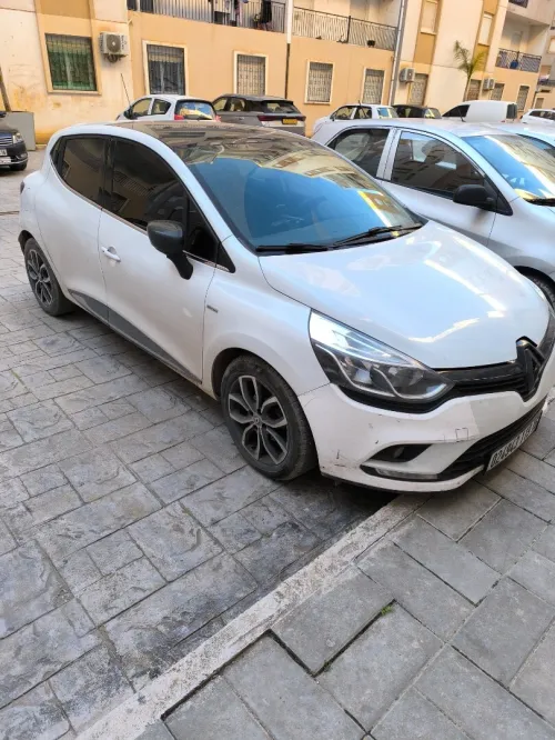 Renault Clio 4 2019 Limited 2