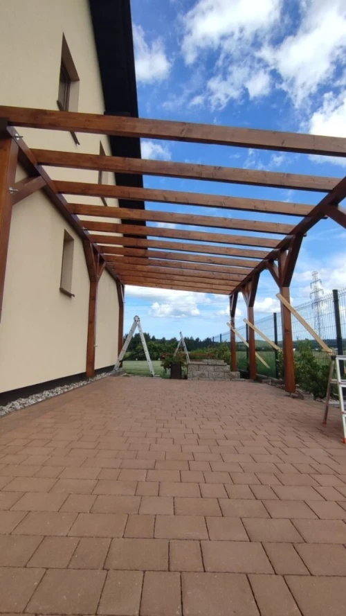 Pergola en bois Rouge