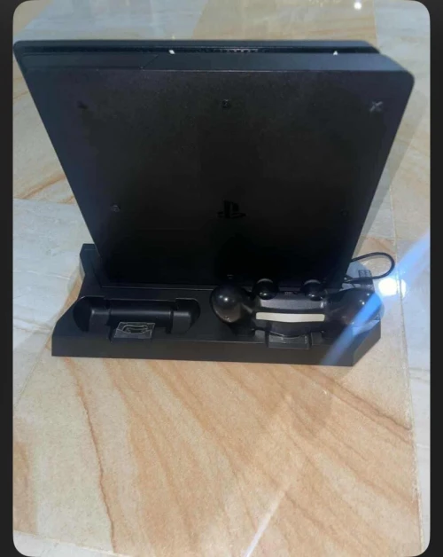 Ps4 slim 