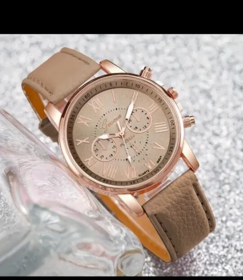 Montres neuves pour femme
