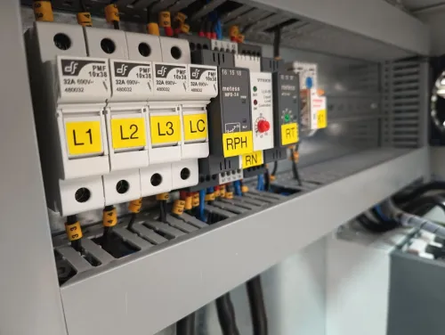 Armoire Pompe Démarreurs progressifs/ Démarrage direct/ Démarrage étoile-triangle/ Démarrage statorique/ Démarrage par variateur de fréquence (VFD)