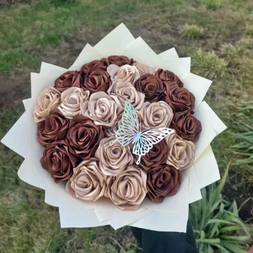 Bouquets de fleurs en satin pour vos evenements 