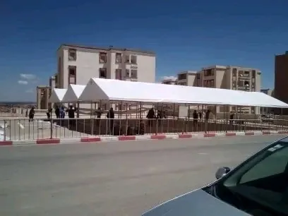 صناعة الخيام العصرية