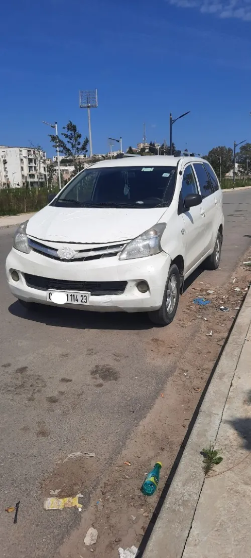 Toyota Avenza 2014 7 places