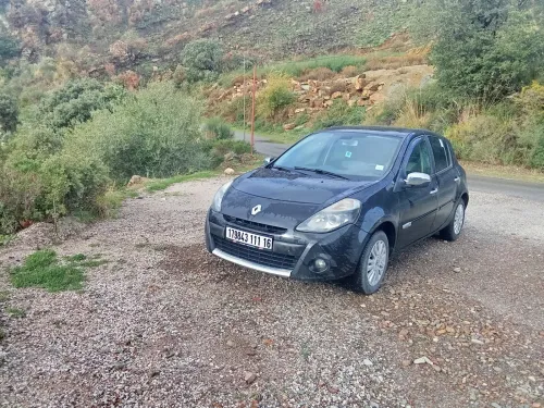 Renault Clio 3 2011 Night and Day