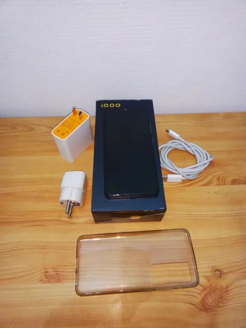 Vivo Iqoo7