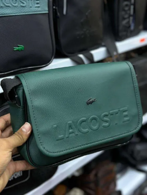 Sacoche Lacoste noir et vert Plusieurs poches