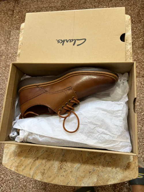 Chaussures Classiques Clarks pointures 39.5