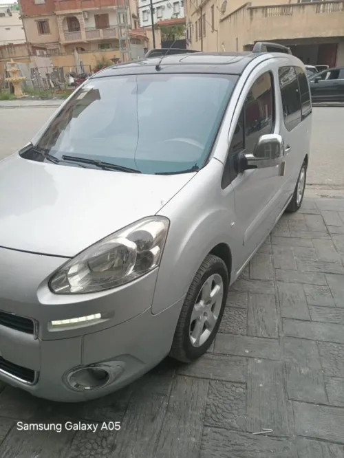 Peugeot Partner 2015 Tepee Allure 