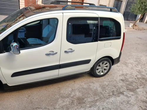 Citroen Berlingo Multispace 2017 XTR Plus