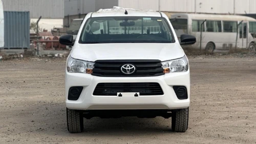 Toyota Revo  2025 