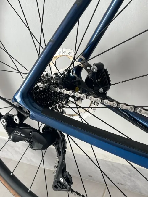 Vélo course carbone SCOTT addict 20 disc taille L
