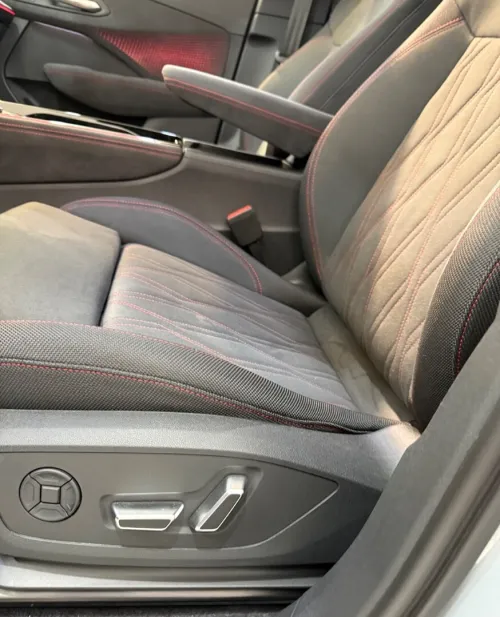 Audi Q3 2026 S LINE
