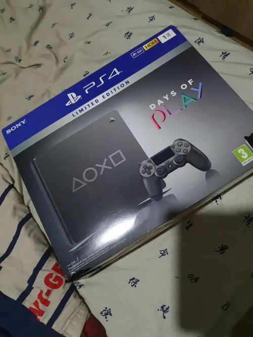 Ps4 slim
