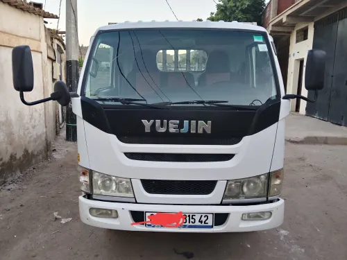 Yuejin A benne 2015