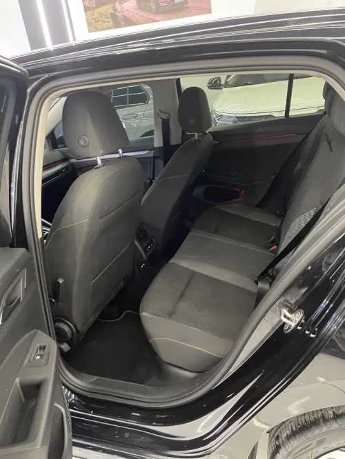 Volkswagen Golf 8 2021 Activ