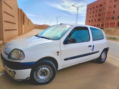Renault Clio 2 2000 Dabza