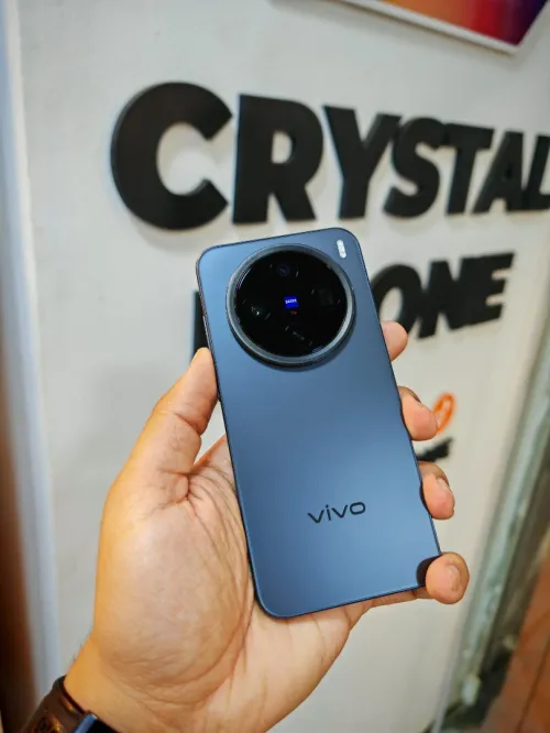 Vivo X200 pro mini.  1T/16