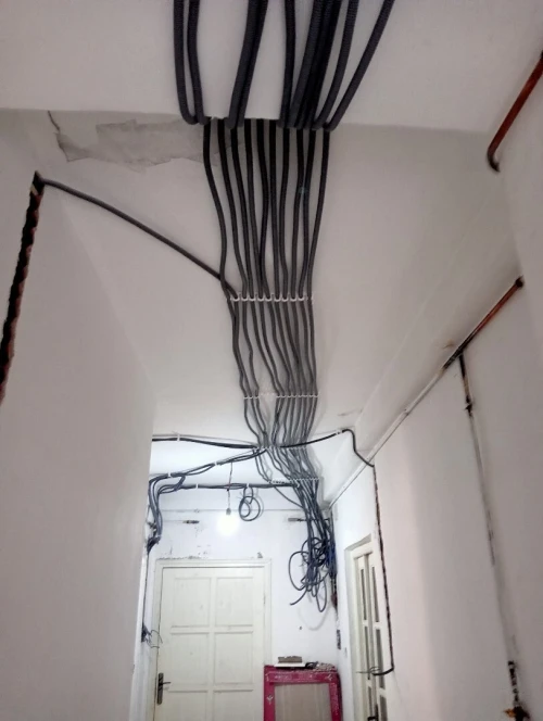 Électricien bâtiment et  placoplatre (Service de dépannage 24h/24 et 7j/7)