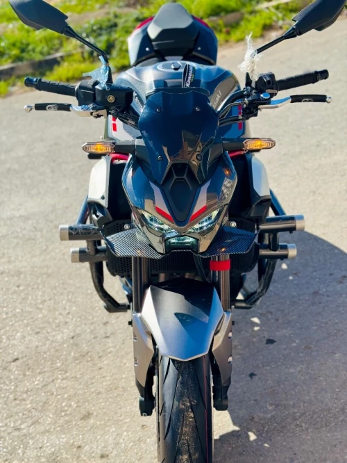 kawazaki z900 2025