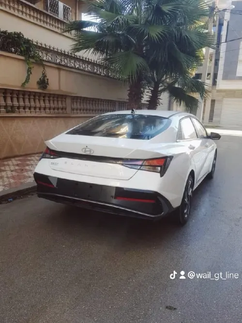 Hyundai Elantra 2025 Glx
