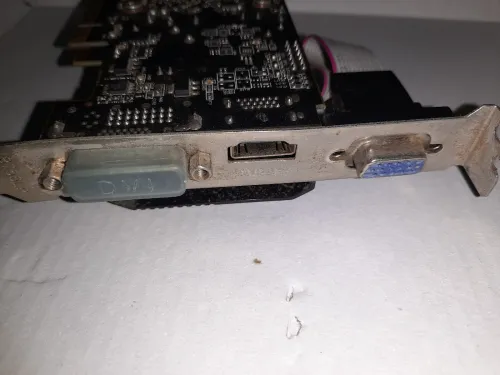 Carte graphique msi r7 240