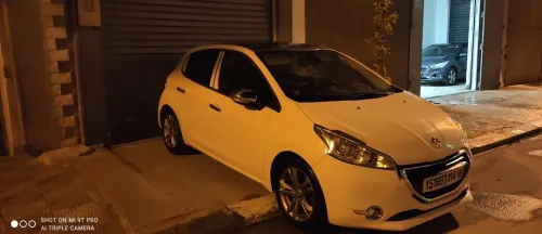 Peugeot 208 2014 Allure