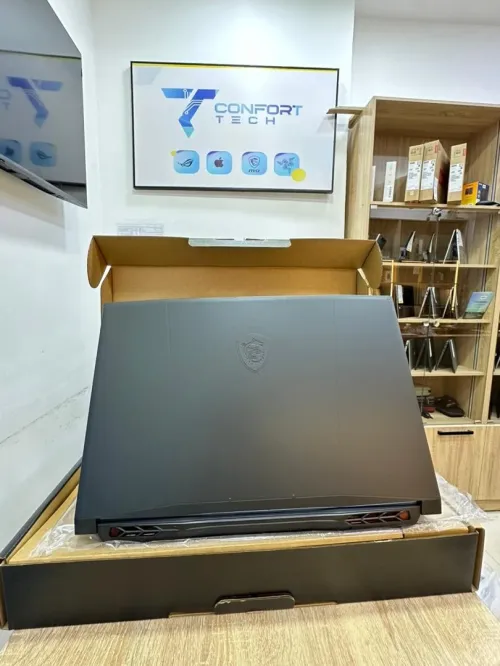 MSI KATANA 17 HX   i7 14650HX  & RTX 5070 8GB GDDR6 (32GB RAM/1TB SSD)