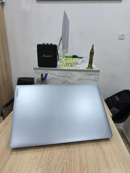 LENOVO IDEPAD 3  15.6  Ryzen 7 5700U 8GB /512GB 