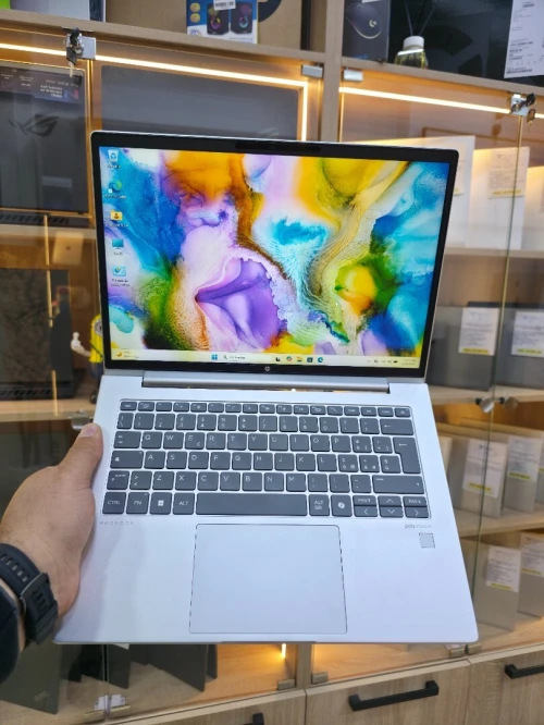 HP ELITEBOOK 445 G11 14  Ryzen 5  7535U 16GB/512 GB