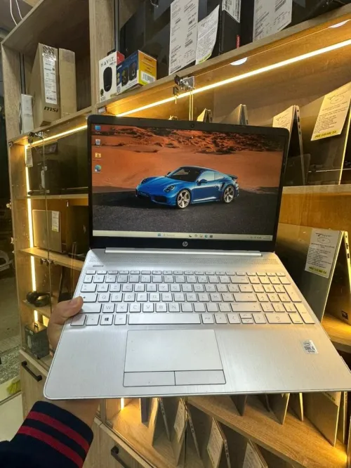 HP LAPTOP 15 15.6"  i5-1035G1 8GB/256GB