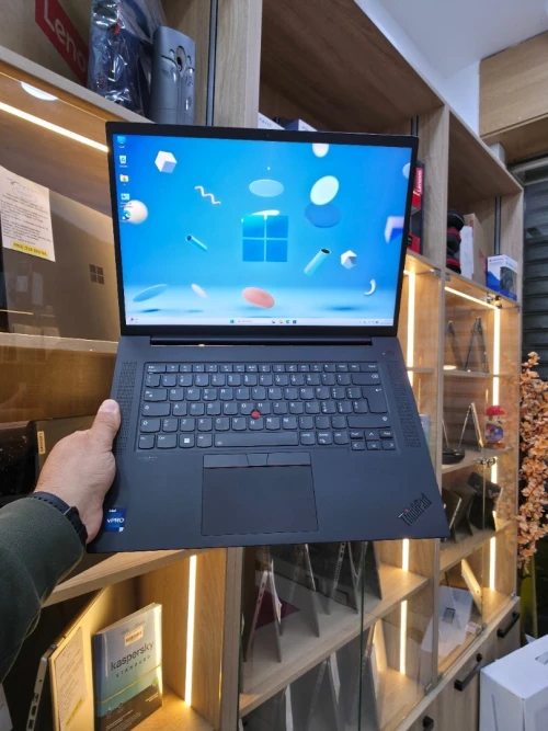 LENOVO THINKPAD P1 GEN 5 16  i7 12800H  16GB /512 SSD